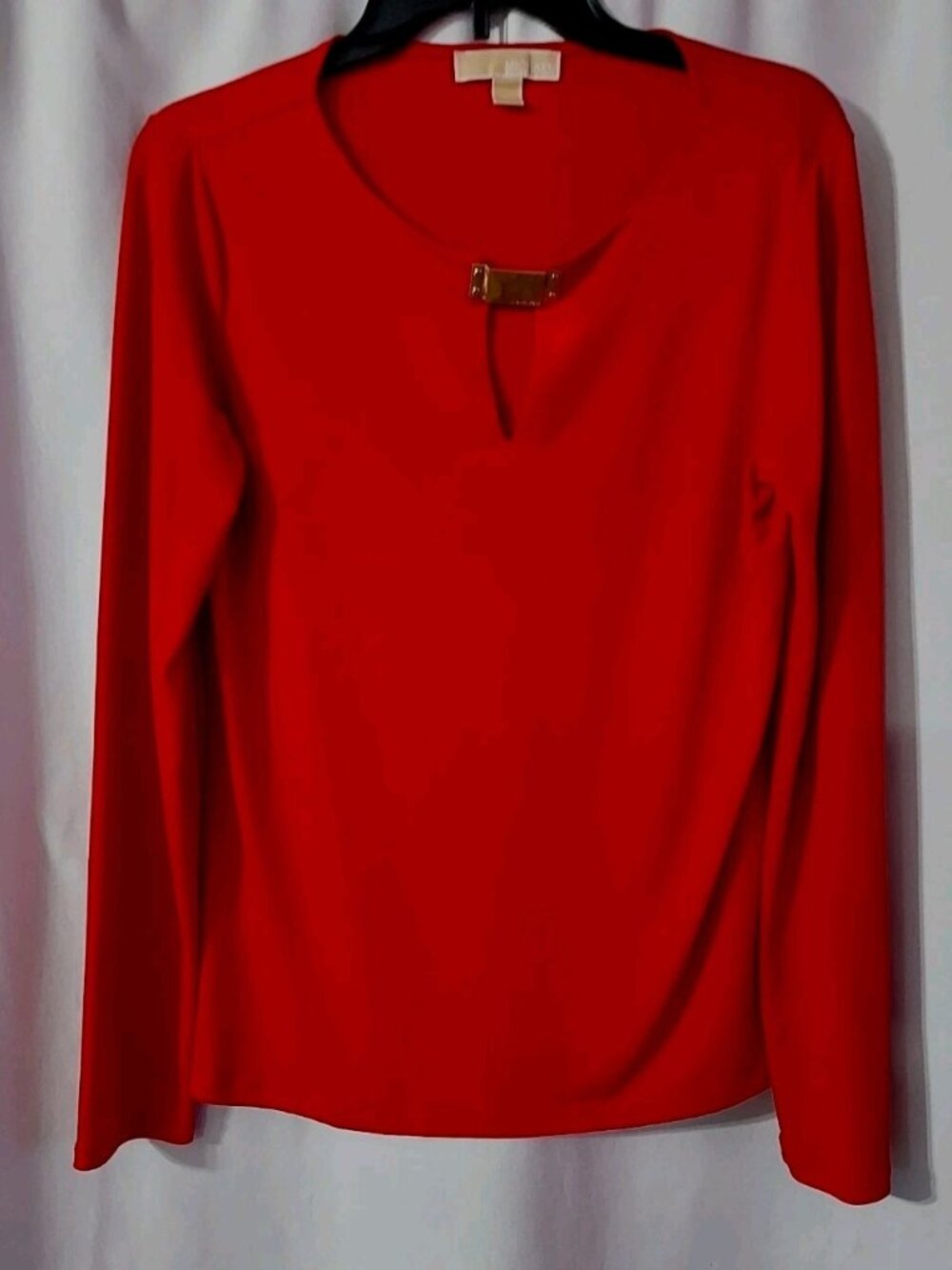 Michael Kors Womens Size Medium Shirt Red Keyhole Gold Tone Bar Accent Blouse